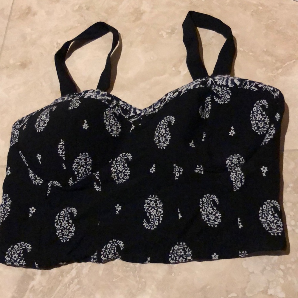Crop top